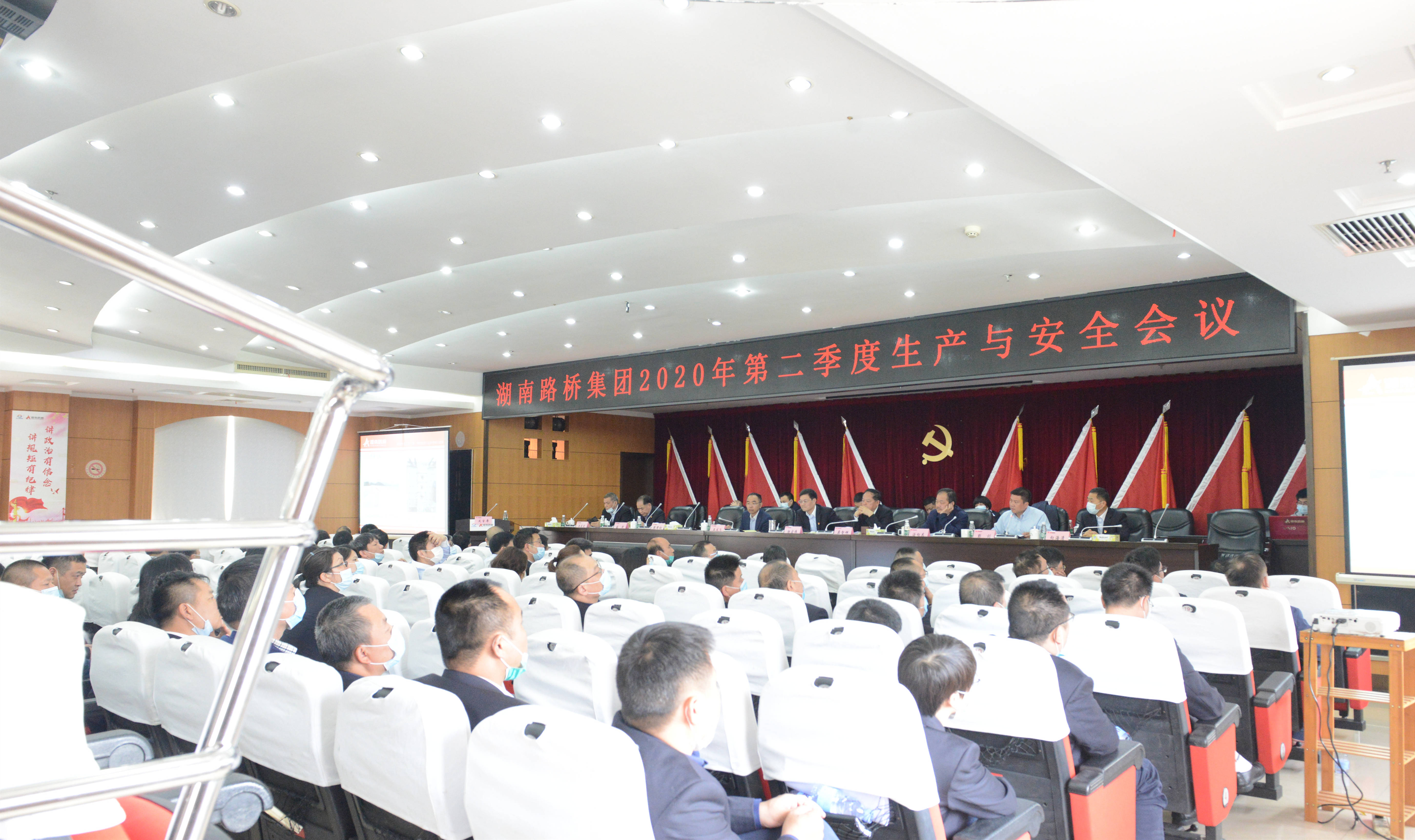 Z6¡¤×ðÁú¿Ê±¡¸Öйú¡¹¹Ù·½ÍøÕ¾