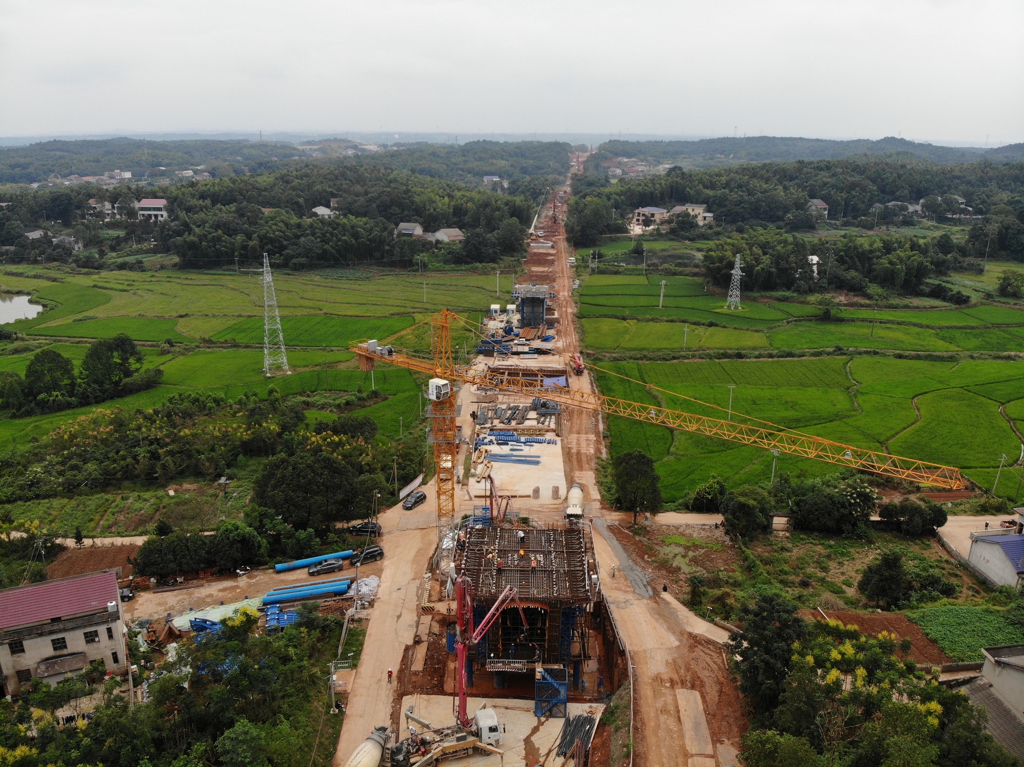 20201010117089.jpg 常益长高铁张英冲9.13_副本.jpg