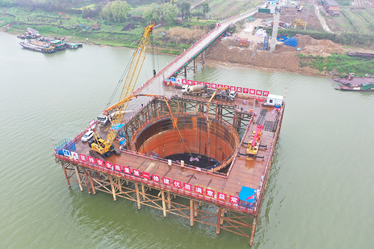 20230322639667.jpg 7#主墩承台浇筑.JPG